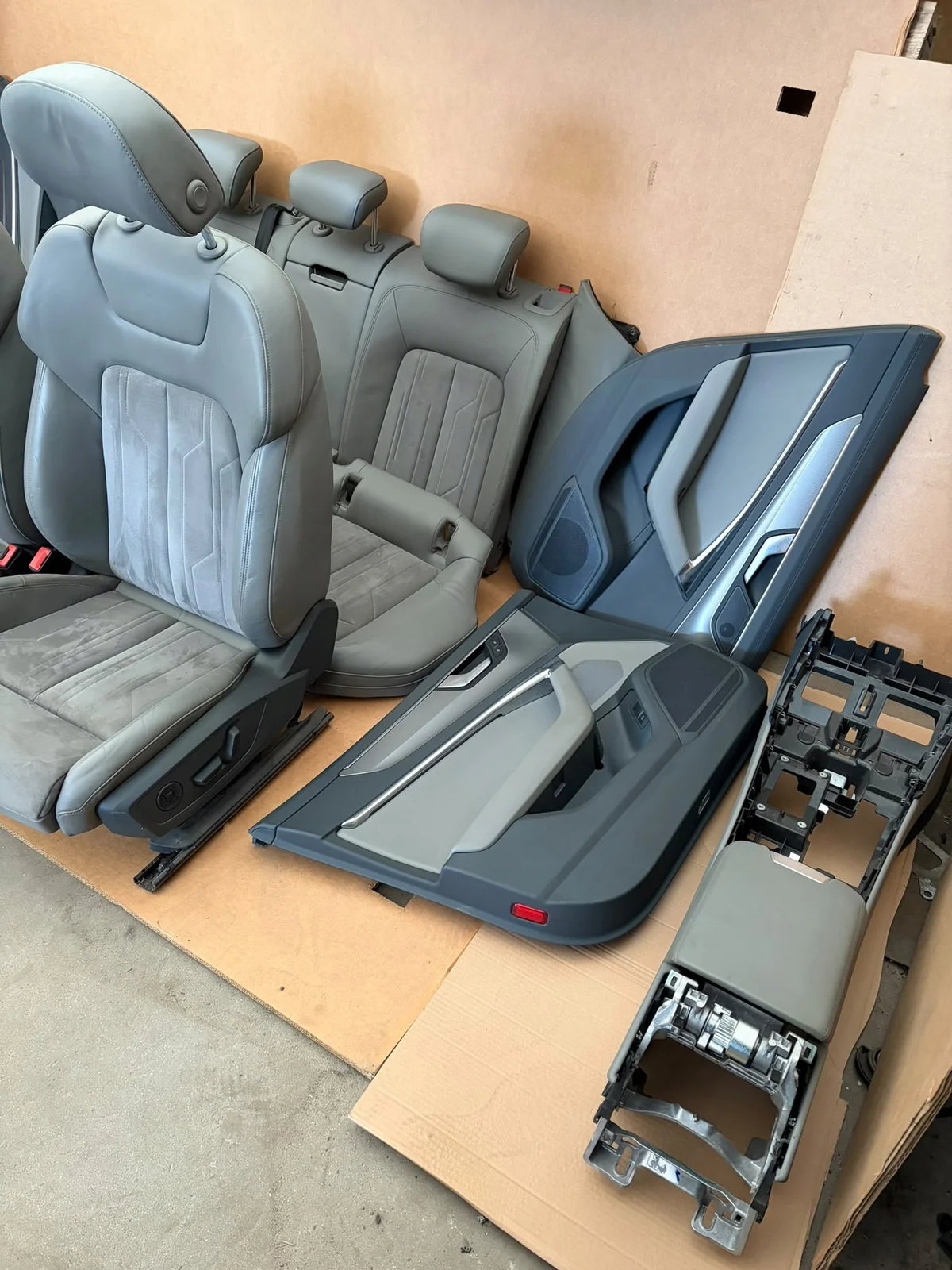 Sièges Audi A6 C8 Cuir Alcantara Gris Chauffants image 4