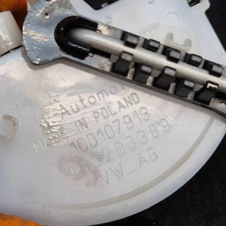 Sensor Nível Combustível Audi RSQ8 4.0 TFSI 100107913 image 4