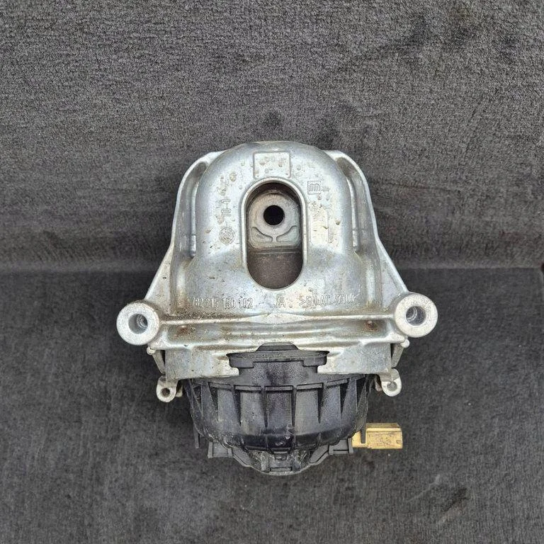Audi Q7 Q8 Suporte do motor 4M0199372HC image 6