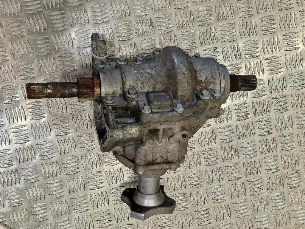 Reductor delantero Dacia Duster 8200988056 2013