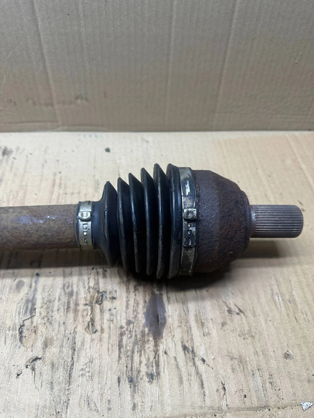 Demi-arbre de transmission Ford Mondeo MK IV 6G913B436BDVAR
