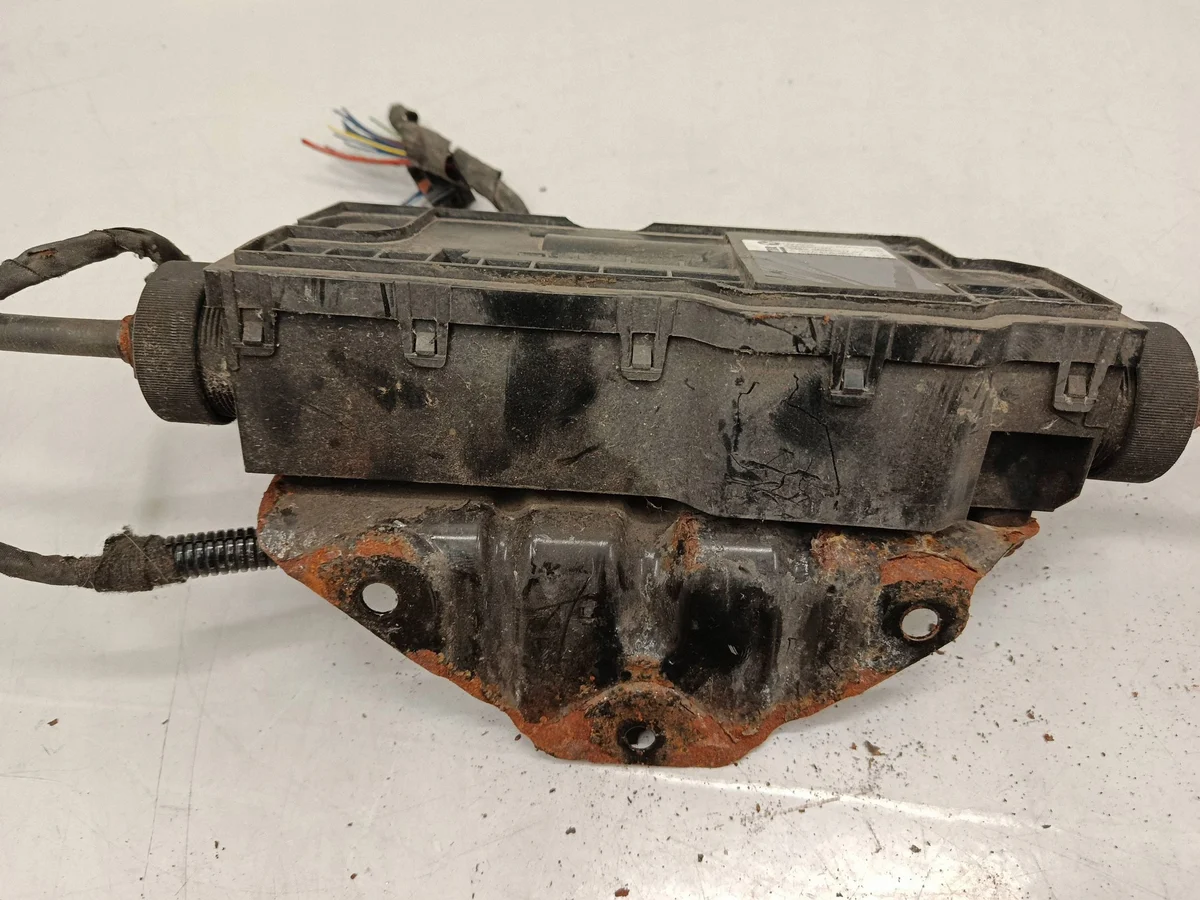 BMW X5 F15 Handbremsmodul E007406142 image 4