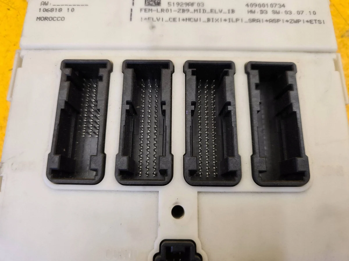 BMW 3 F30 Styrenhet FEM 9281829 image 4