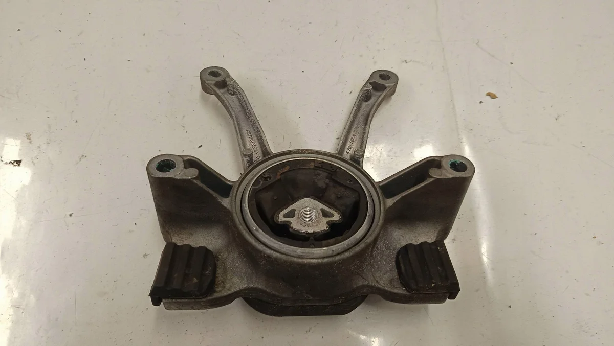 Vaihteiston kiinnike BMW 3 G20 G21 22549810