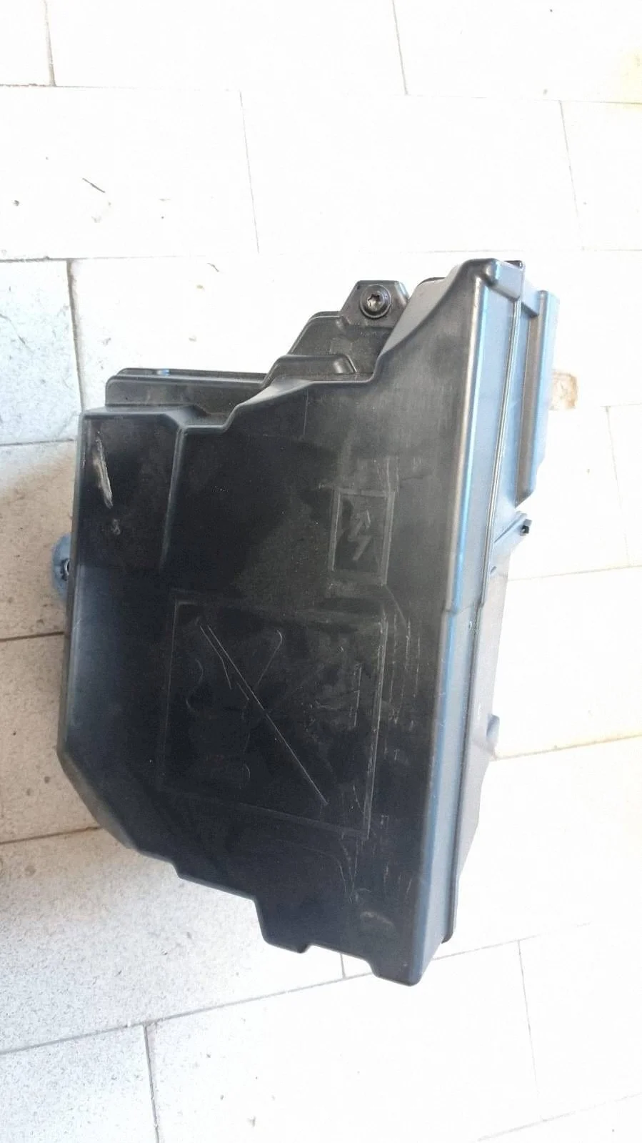 Boîtier fusible Renault Twingo e-tech 284B04064R