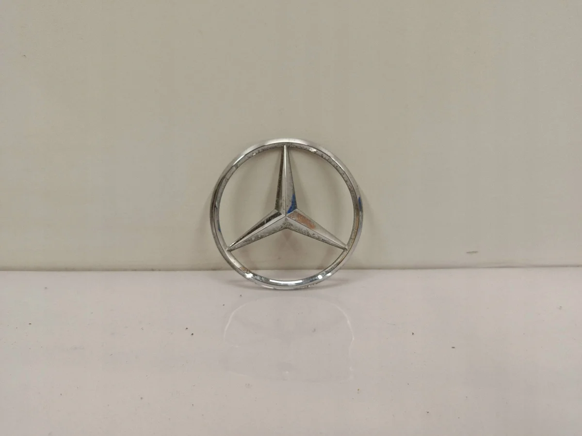 Mercedes-Benz SL AMG R232 Emblem baklucka A2318170216