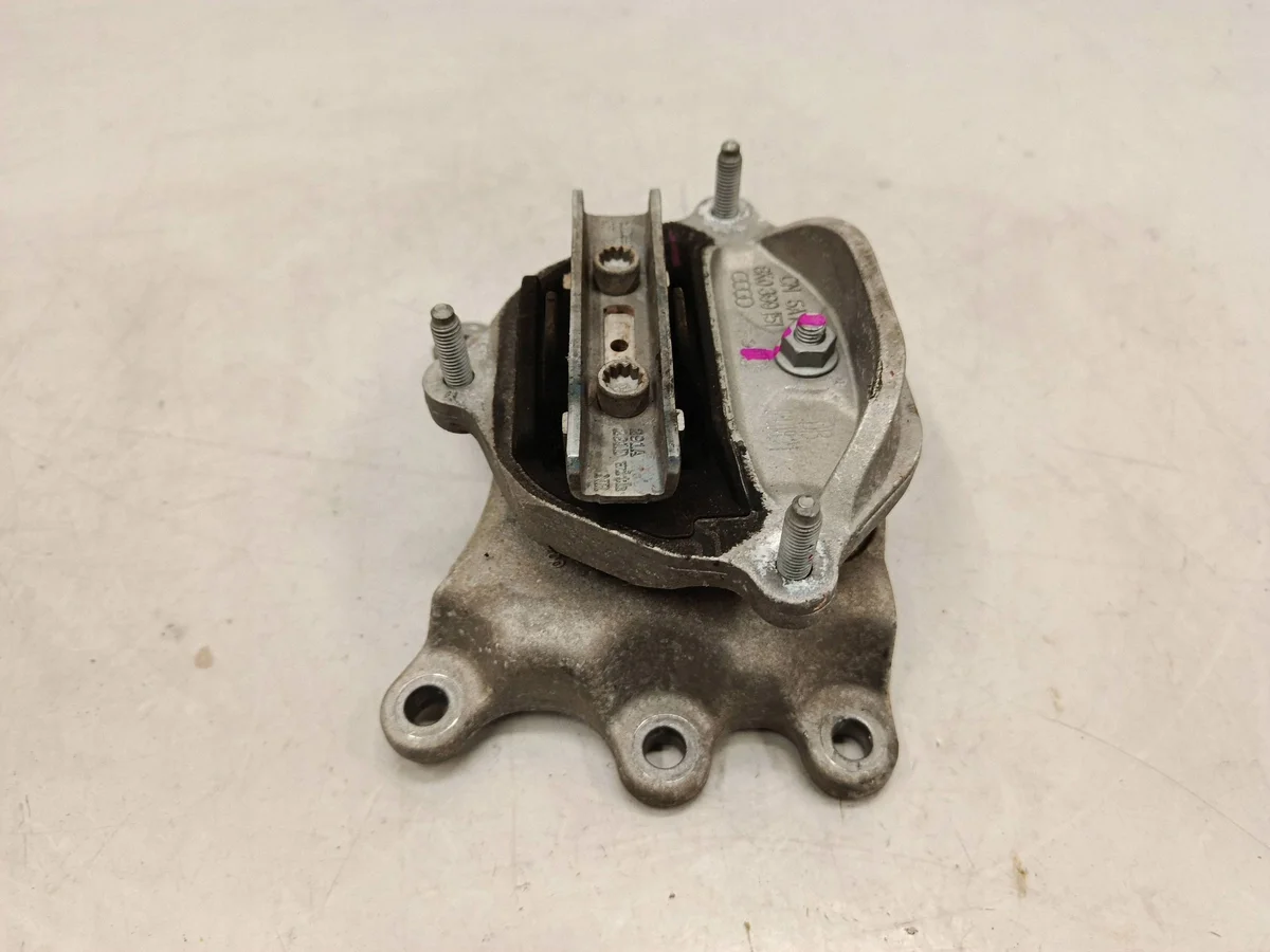 Porsche Macan Gearbox Mount 8K0399151