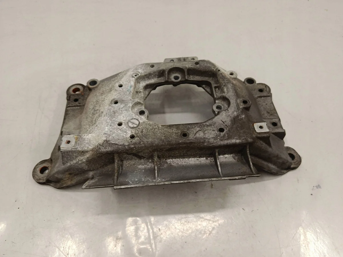 Porsche 95B Macan Suporte de Motor 95B399263