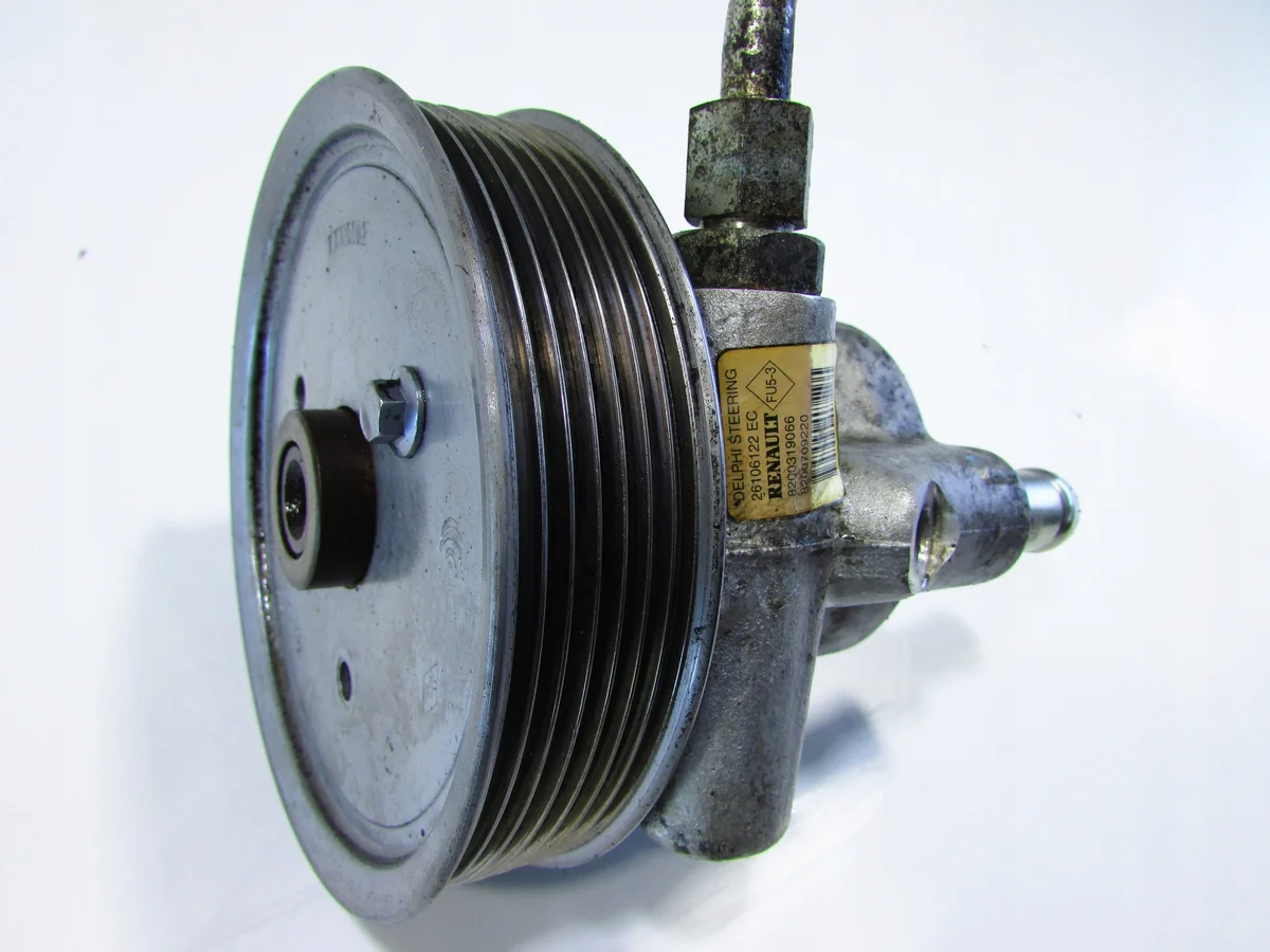 Ohjaustehostimen pumppu Renault Espace 8200319066