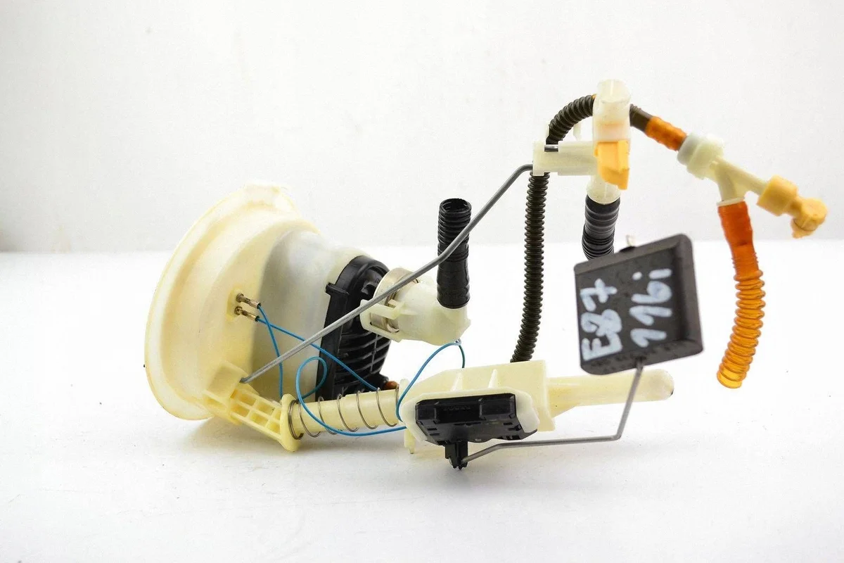 BMW 1 Series E81 E87 Fuel Level Sensor 1440401 image 3