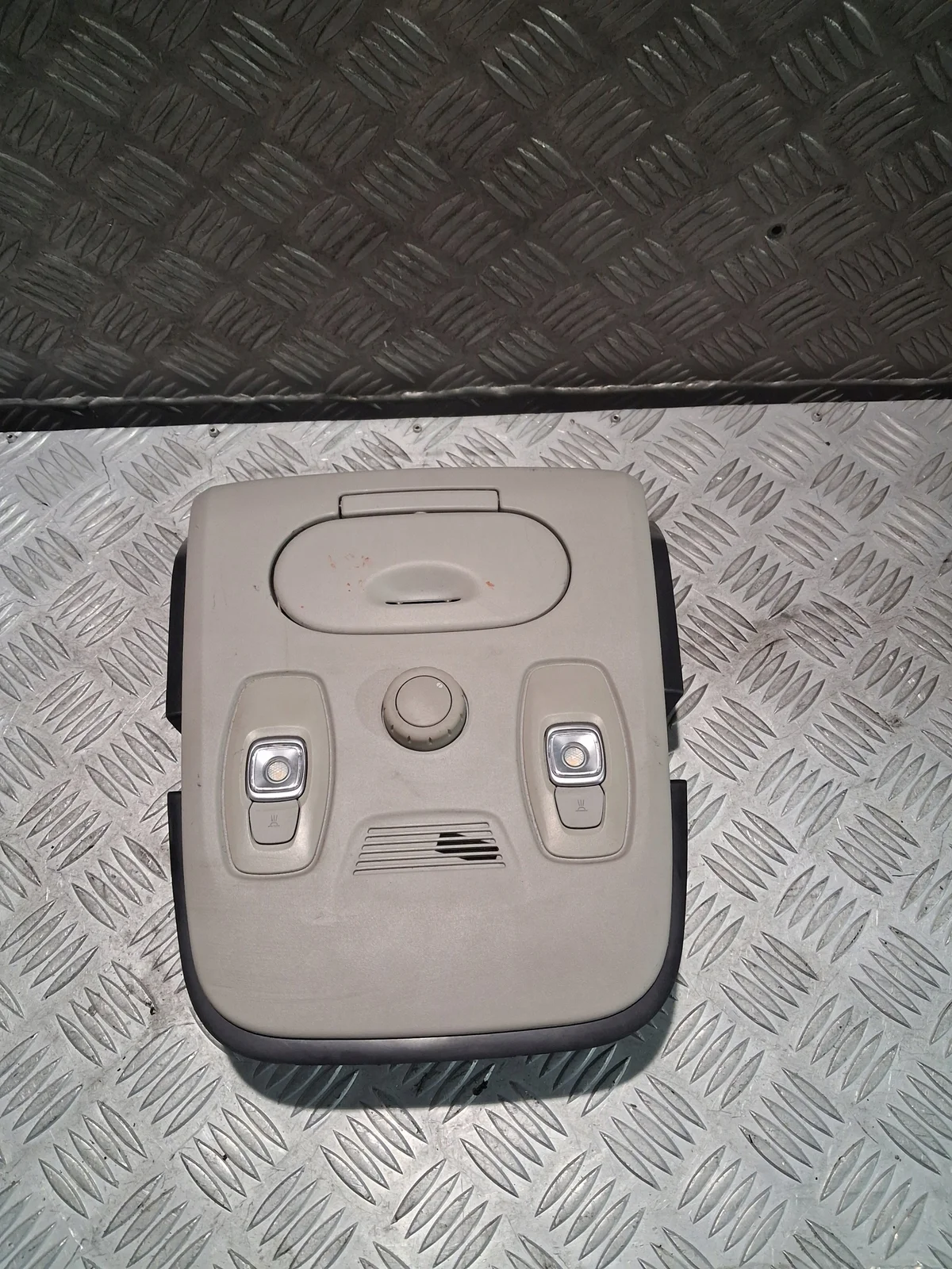 Valaisimen kiinnike Renault Scenic IV 969945849R