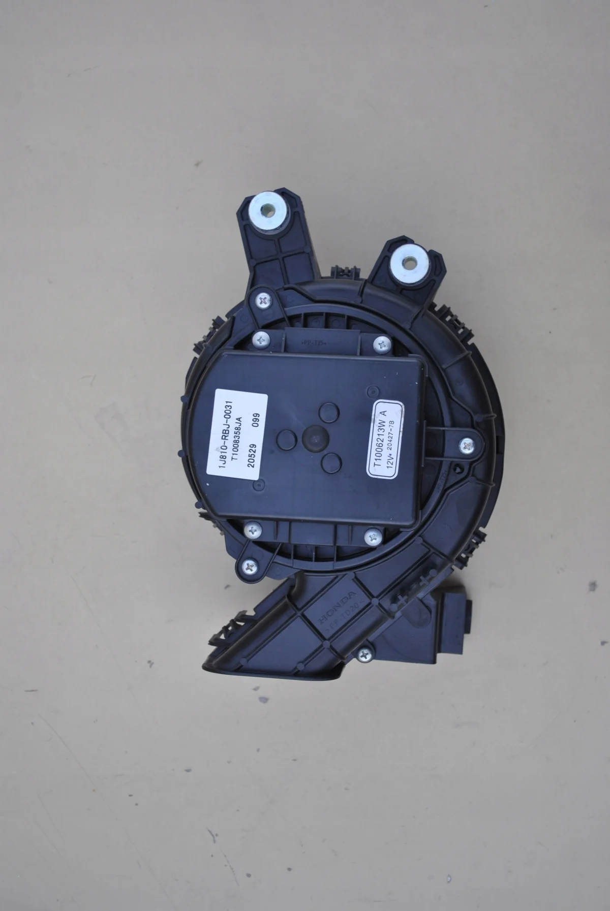 Honda Insight Ventilator Batterij 1J810-RBJ-0031 thumbnail 1