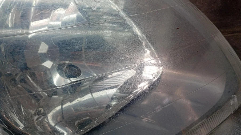 Headlight Right Toyota Yaris 1.0B 3D 99-03