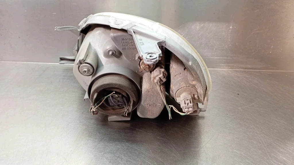 Scheinwerfer rechts Toyota Yaris I image 4