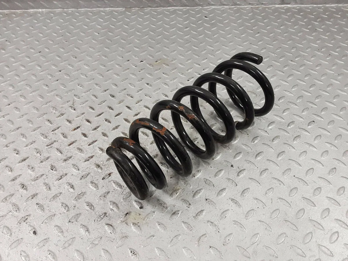 Front Coil Spring Jaguar F-Pace HK835310CB image 3