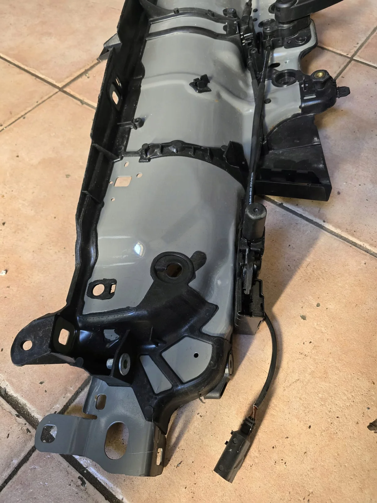 Porsche Macan (95B) Verstärkung vorne 95B805931F image 3