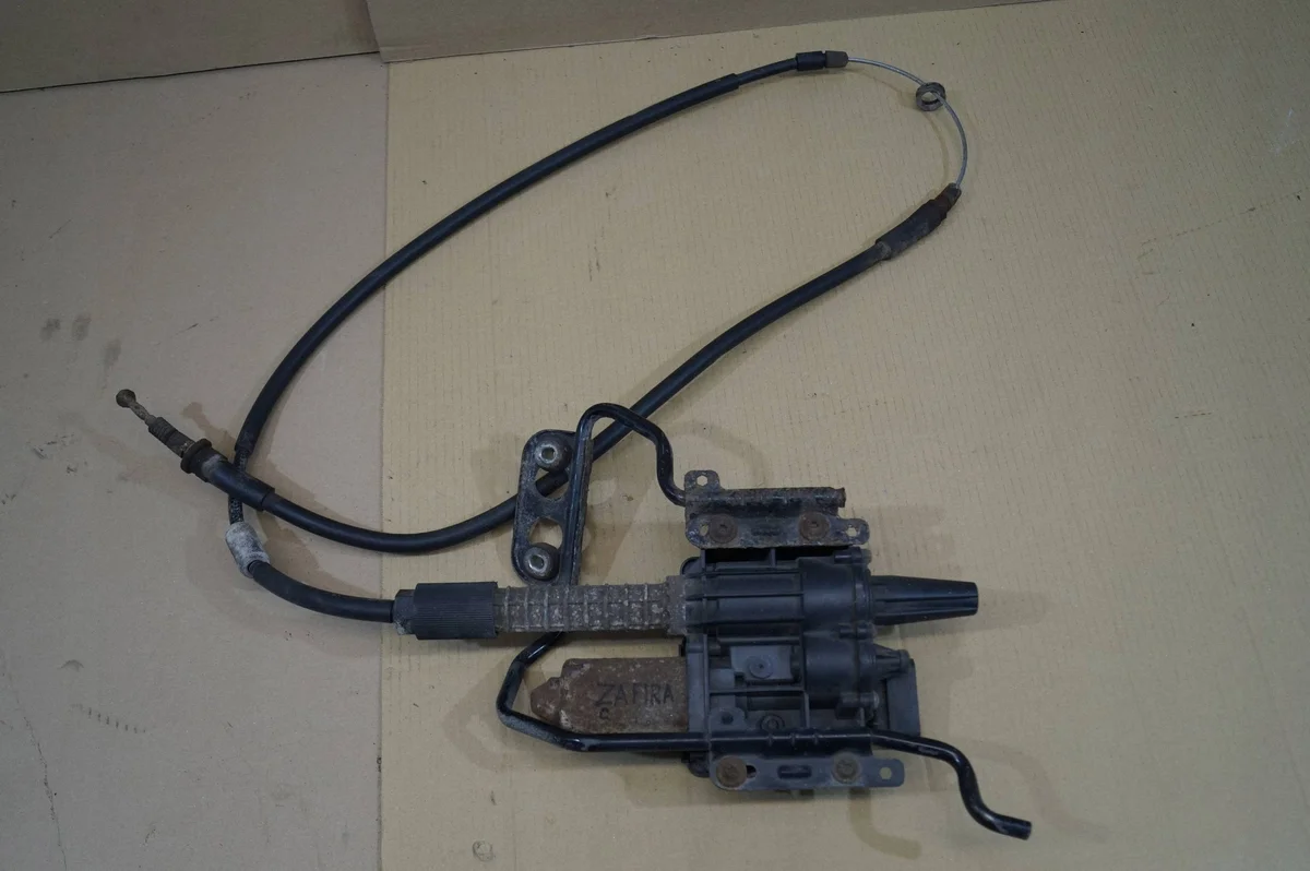 Moteur frein à main Opel Zafira C A2C32281100