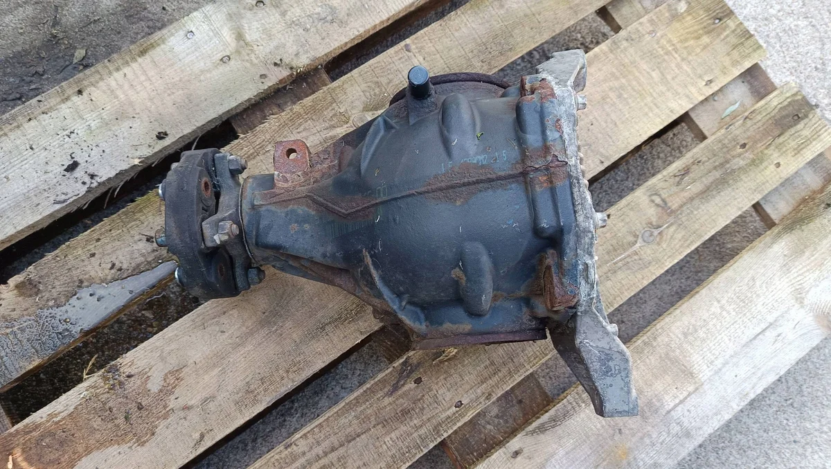 Differential hinten Mercedes-Benz E AMG W212 A2033510705