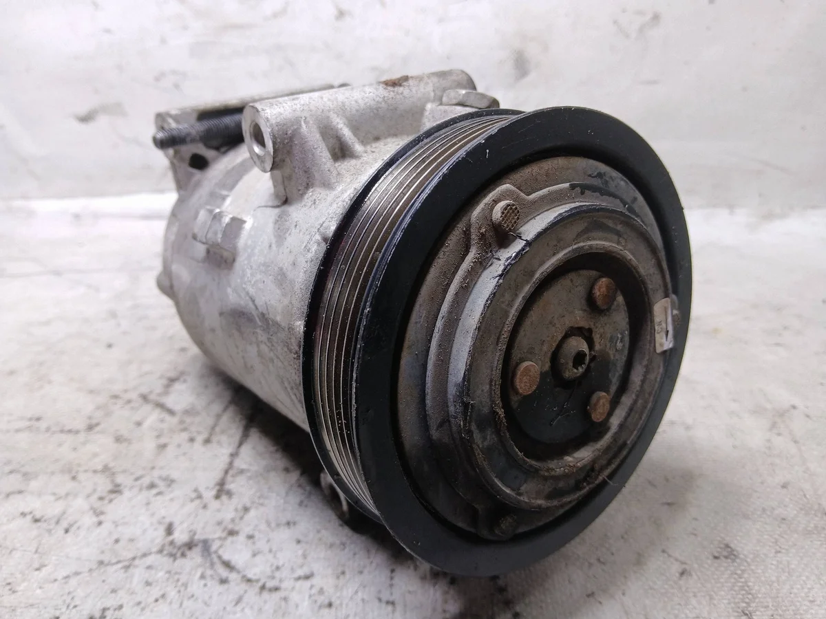 Compresseur de climatisation Nissan Almera KTT090136KAS