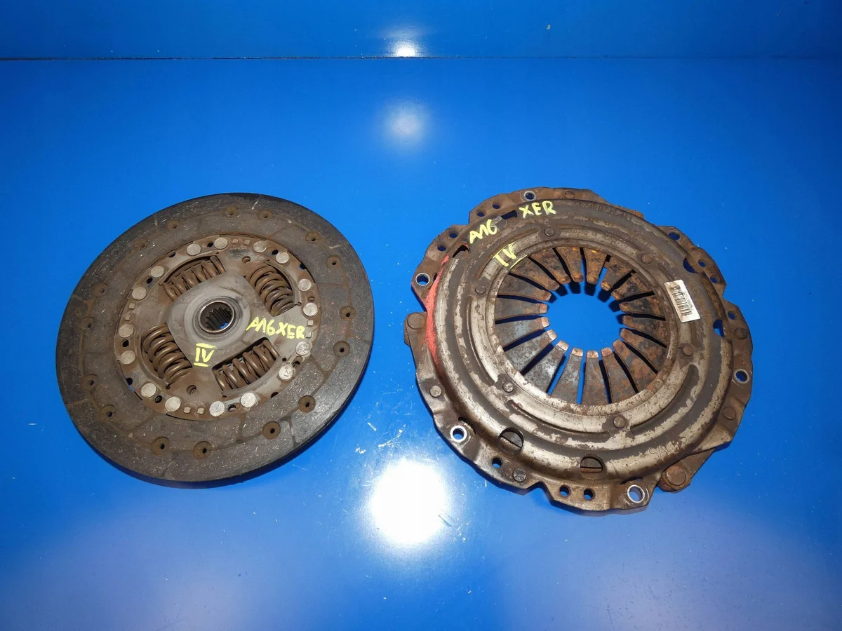 Disque d'embrayage Opel 55562026