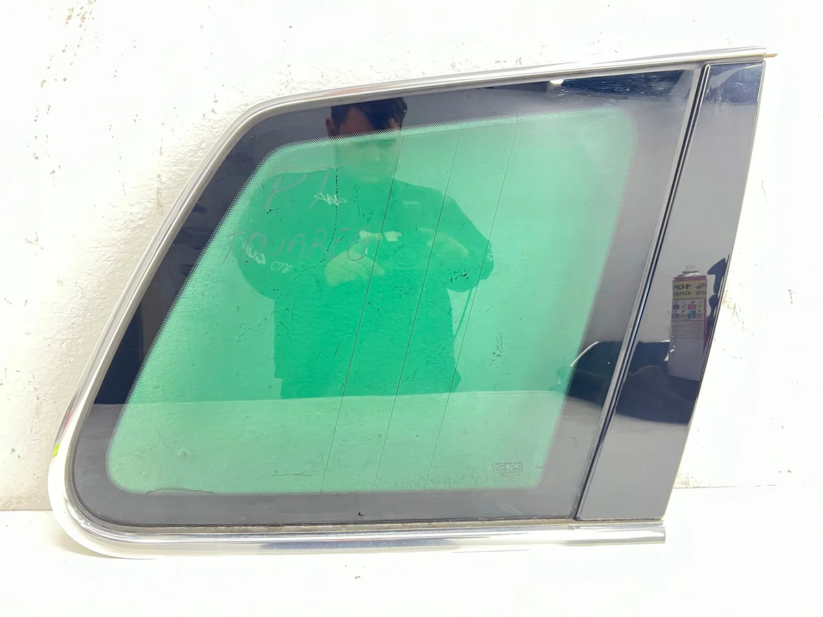 Bakre sidoruta höger VW Touareg I 7L 7L6845298