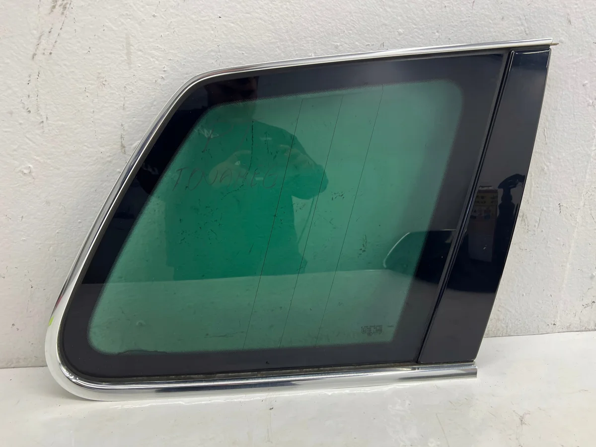Fenster Glas Rechts Hinten VW Touareg 7L6845298 image 3