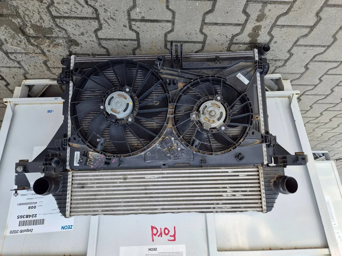 Radiatori Renault Master III NV400 214813663R
