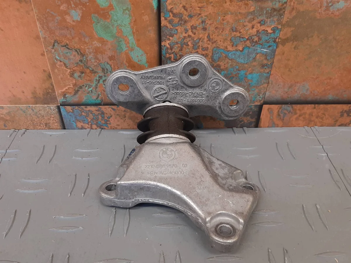 Getriebelager BMW 5 G30 G11 G12 6861571