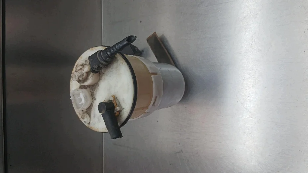 Polttoainepumppu Toyota Yaris 1.0B 3D