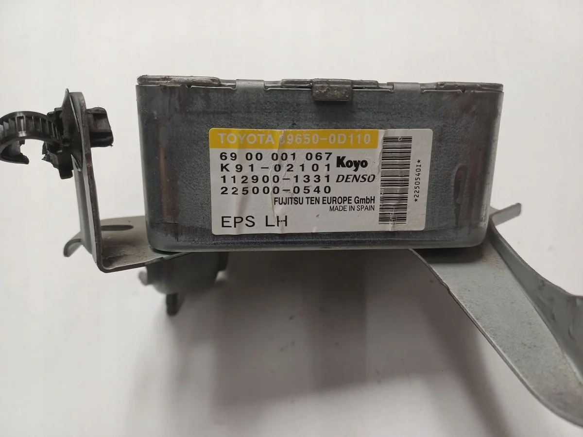 Steuergerät Servolenkung 89650-0D110 Toyota Yaris II 1.4 D4D image 4