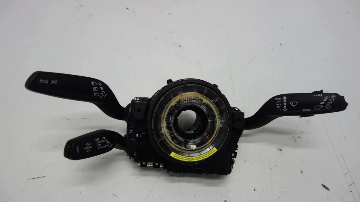 Manetas VW SEAT SKODA 8K0953568Q