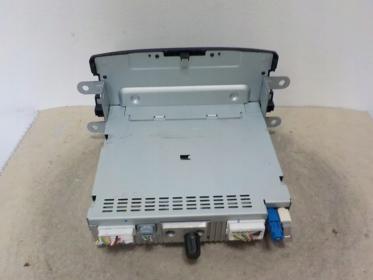 Radio mit Navigation Renault Dacia Logan II 281153855R image 3