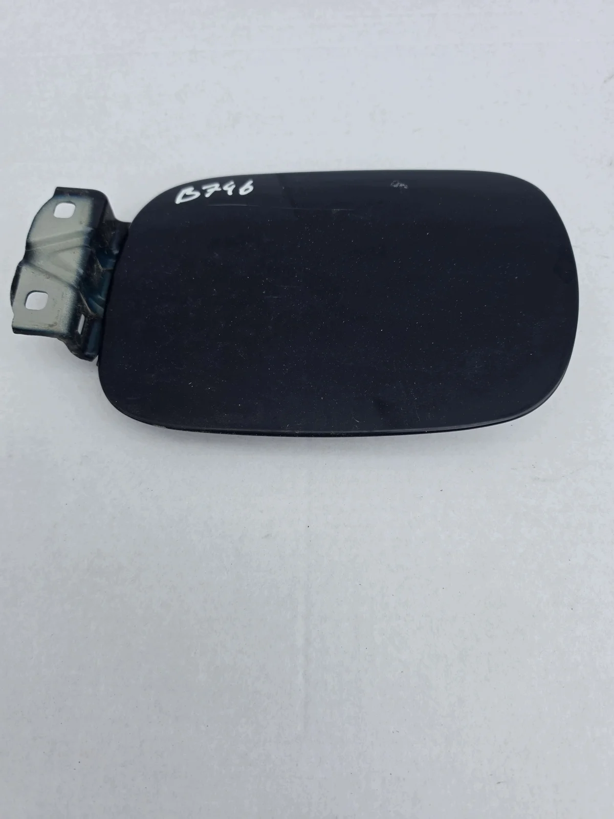 Polttoainetankin luukku Volvo V40 I 231322131233