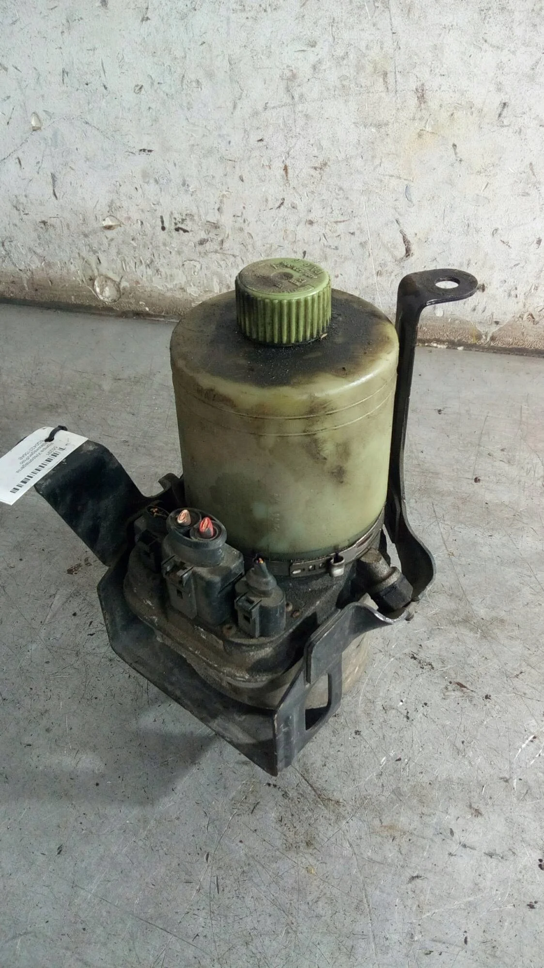 Servolenkungspumpe VW Polo 9N 1,2 6Q0423156AB thumbnail 1