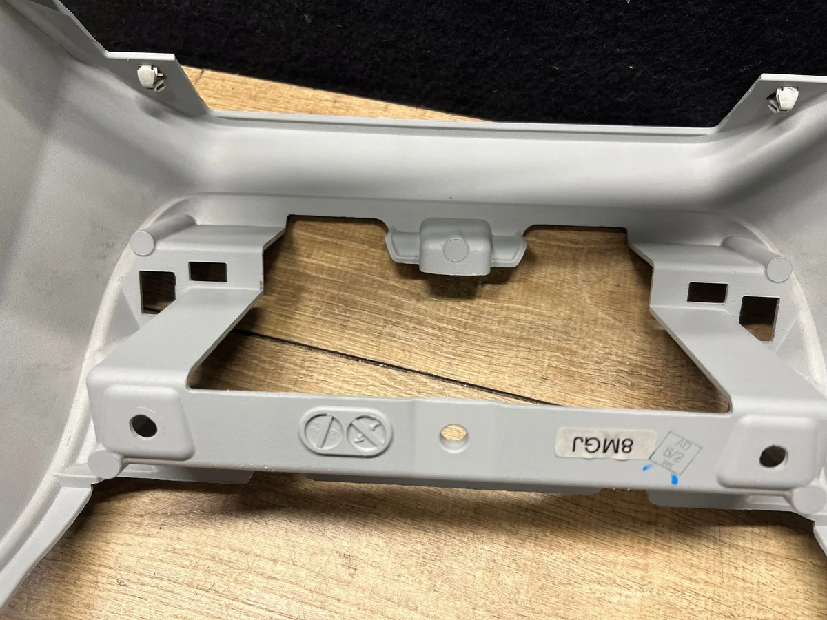 Land Rover Defender L663 L8B2045A54AE - Support de tableau de bord inférieur image 8