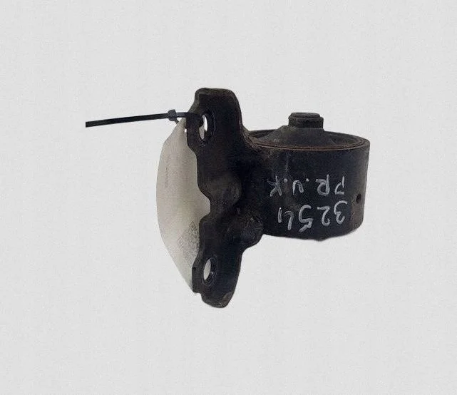 Motorhalter Mitsubishi Outlander MN184056