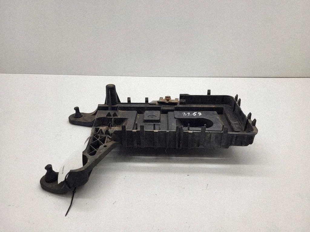 Support batterie Skoda Yeti 1K0915333 image 3
