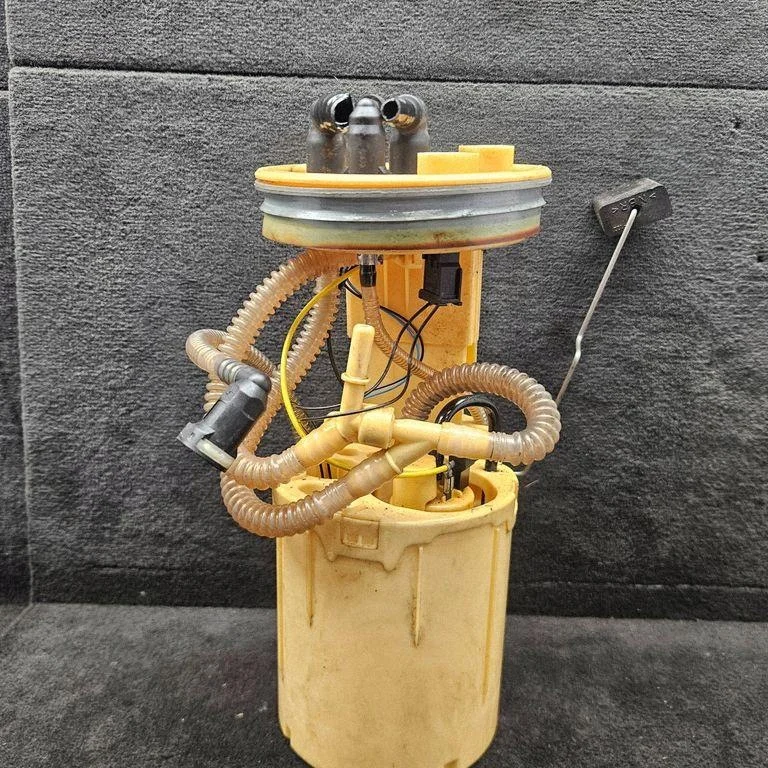 Pompa carburante Audi A6 C5 4B0919050C image 3