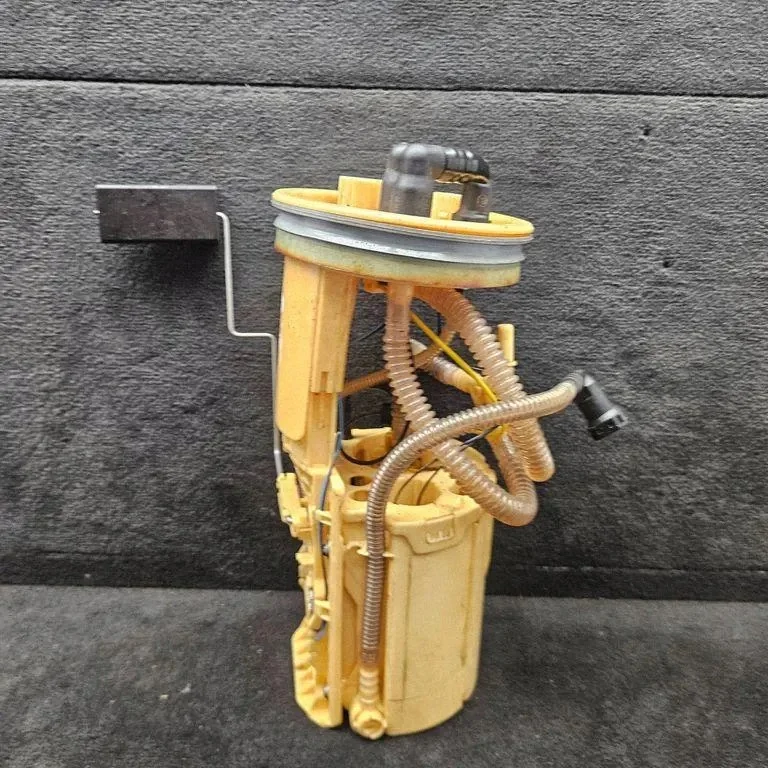 Pompa carburante Audi A6 C5 4B0919050C image 4