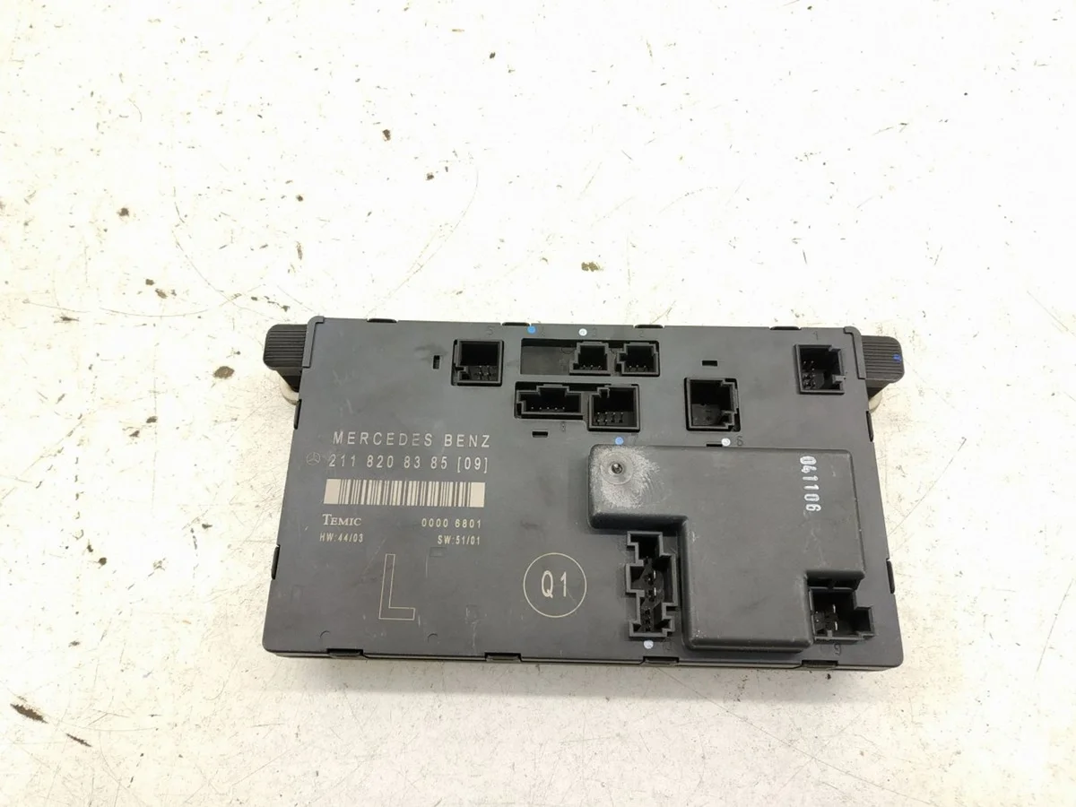 Deurmodule Links Mercedes-Benz E W211 A2118208385