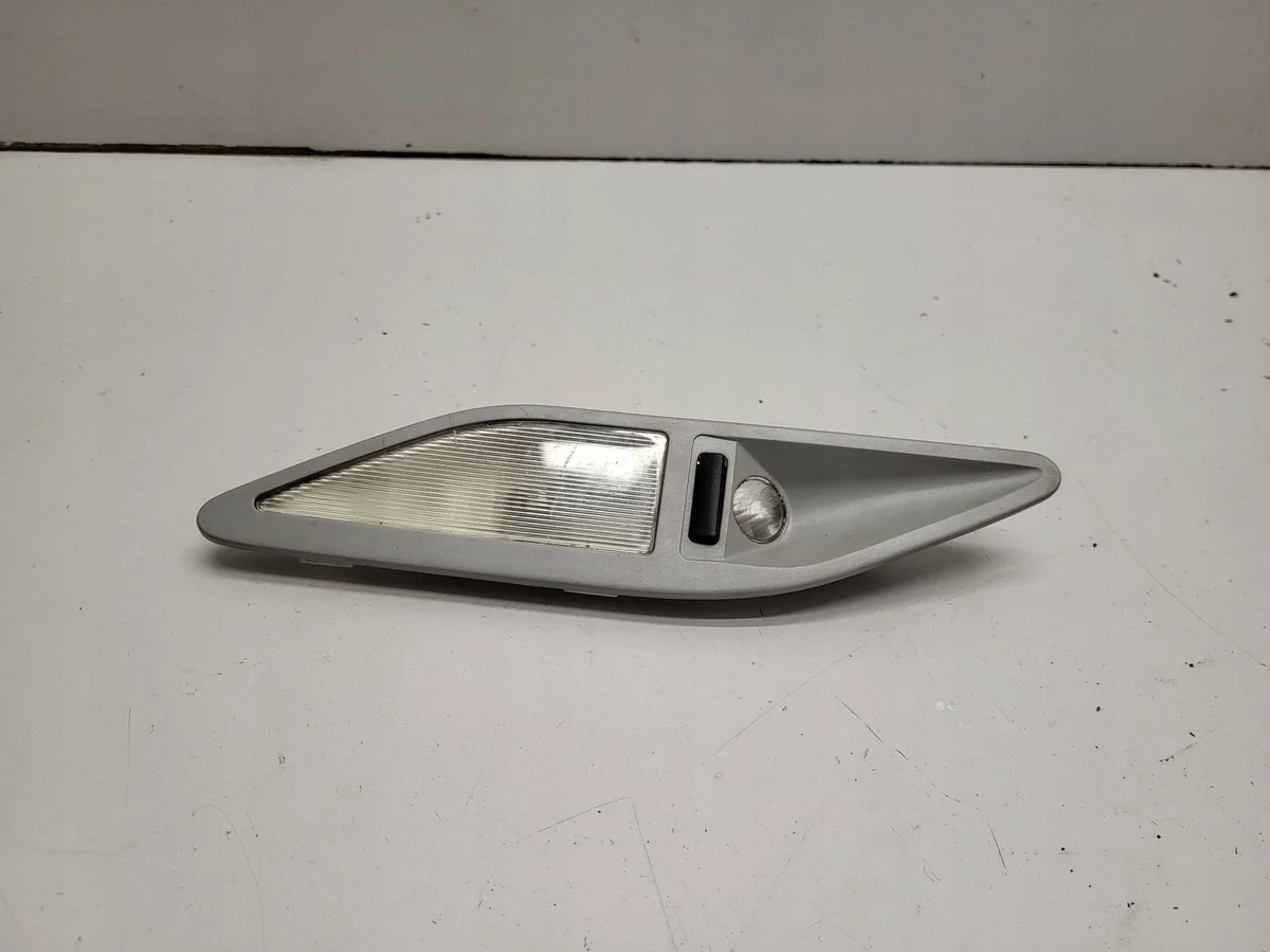 Luz de Cortesia Interior BMW E39 Cinza Esquerda 8363611