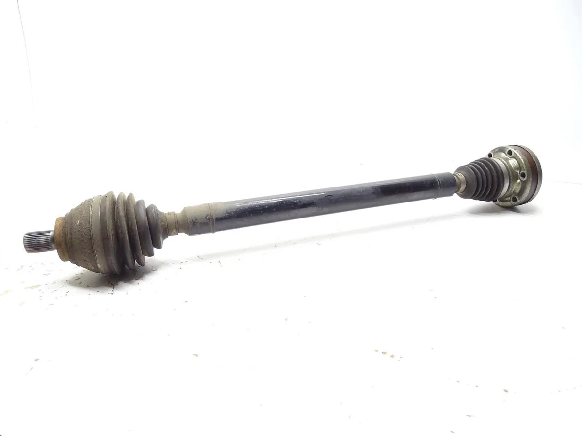 Antriebswelle rechts vorne VW Passat B8 3Q0407272C
