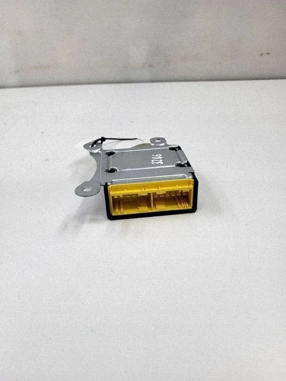 MG MG4 EV Airbag Control Unit 10976899 thumbnail 4