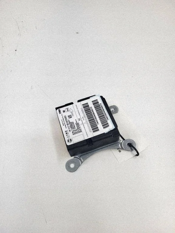 MG MG4 EV Airbag Control Unit 10976899 thumbnail 8