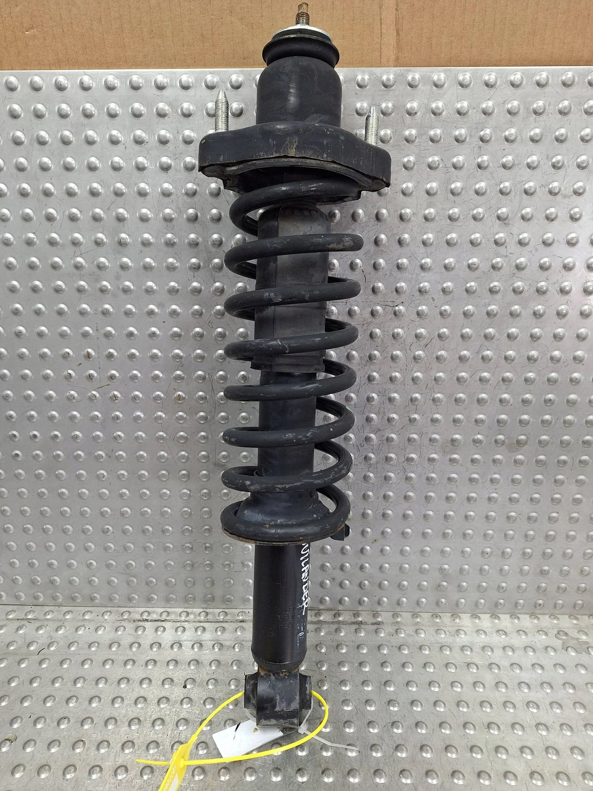 Iskunvaimennin tak Mitsubishi Outlander III S27728838