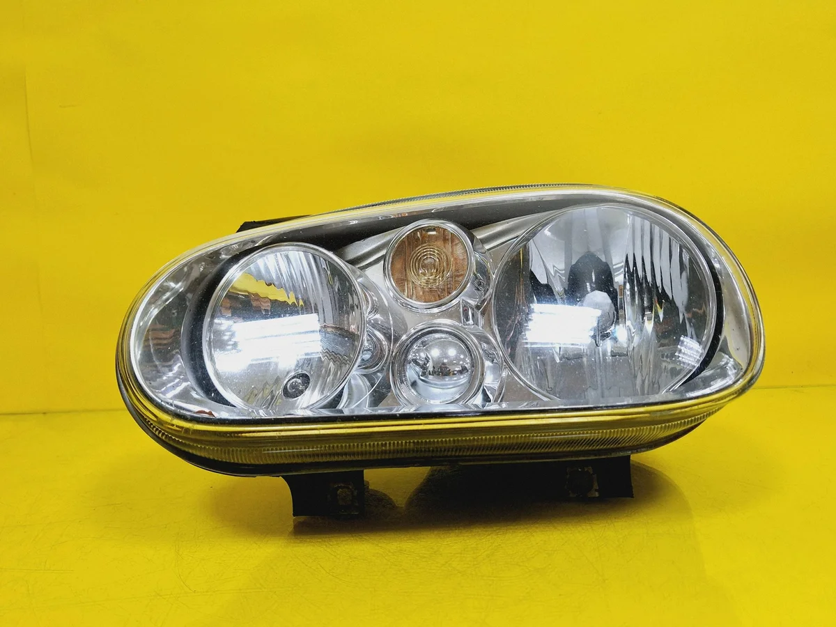 Headlight Volkswagen Golf IV 1J1941015B DRC129619