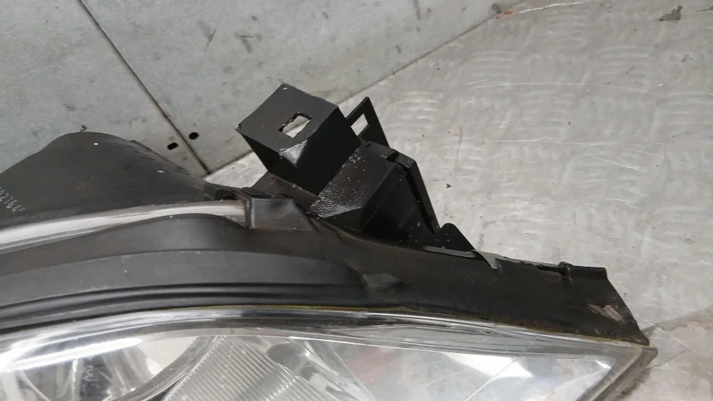 Phare droit Ford Mondeo MK3 2000-2003 image 3