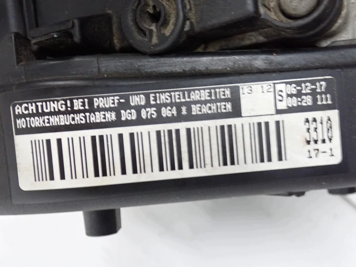 VW Tiguan 5NA moottorin pumppu 1.6TDI thumbnail 8