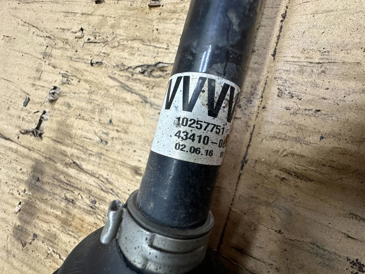 Demi-arbre avant Toyota Yaris 434100D401VAR