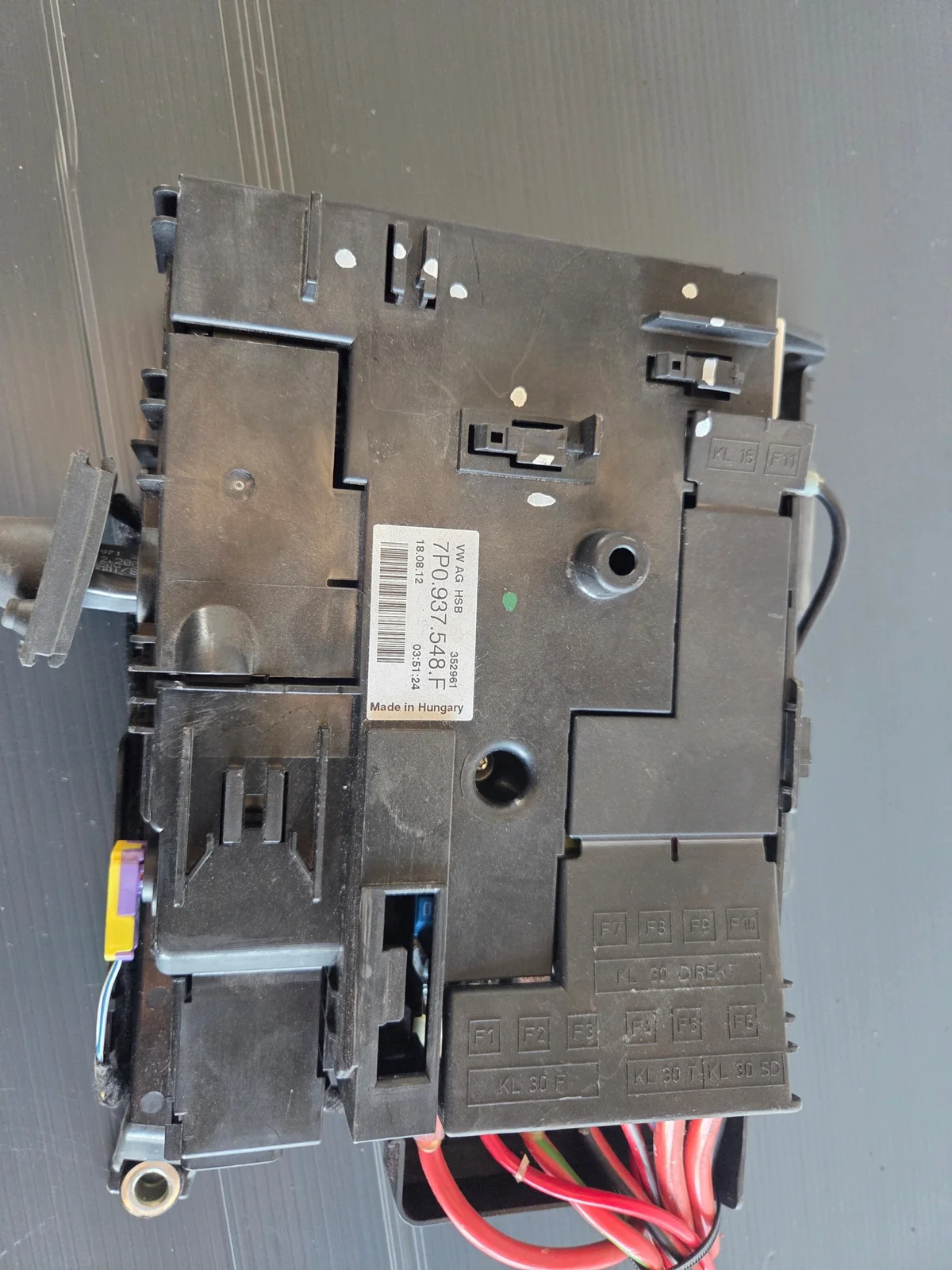 Boîtier fusibles VW Touareg II 7P 7P0937548F